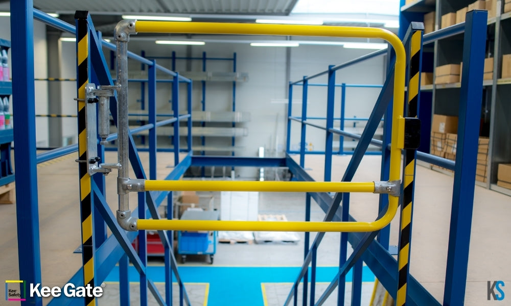 Self Closing Safety Gate - Single - Powdercoated