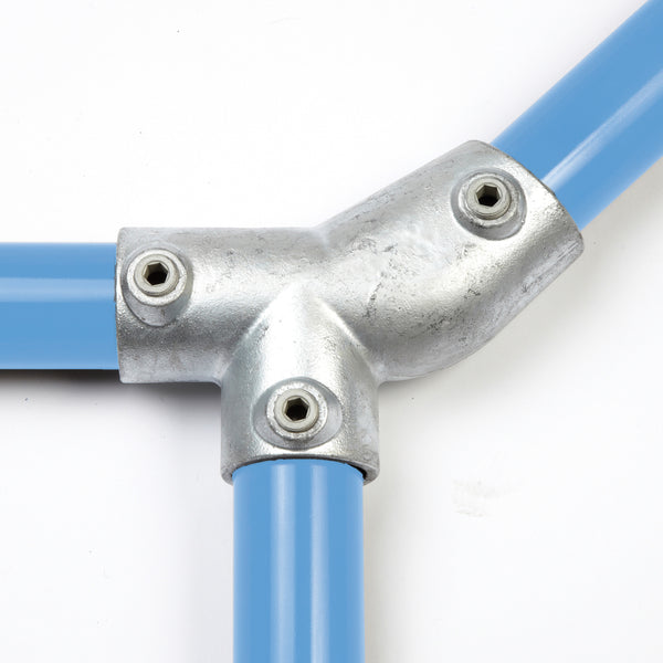 Level to Sloping Up Tee (30° to 45°) (48.3 mm / Size 8)